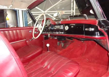 Mercedes_Cabrio_Innen_Rot